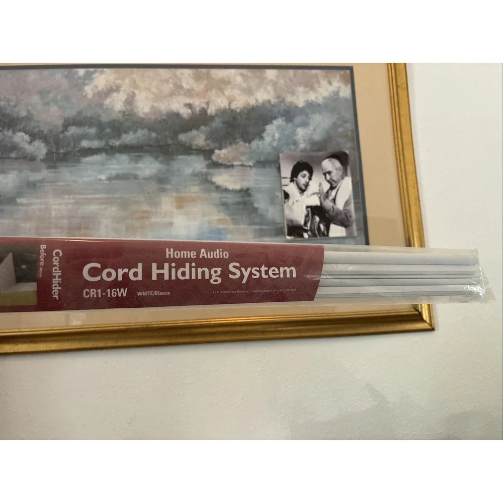 NEW MonoSystems White Cord hider Cord Hider Cover Kit Paintable 4pc x 4ft Long
